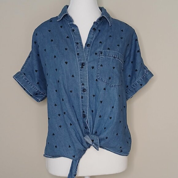 Madewell Short-Sleeve Tie-Front Denim Shirt in Heart Print Size Small - Picture 4 of 8